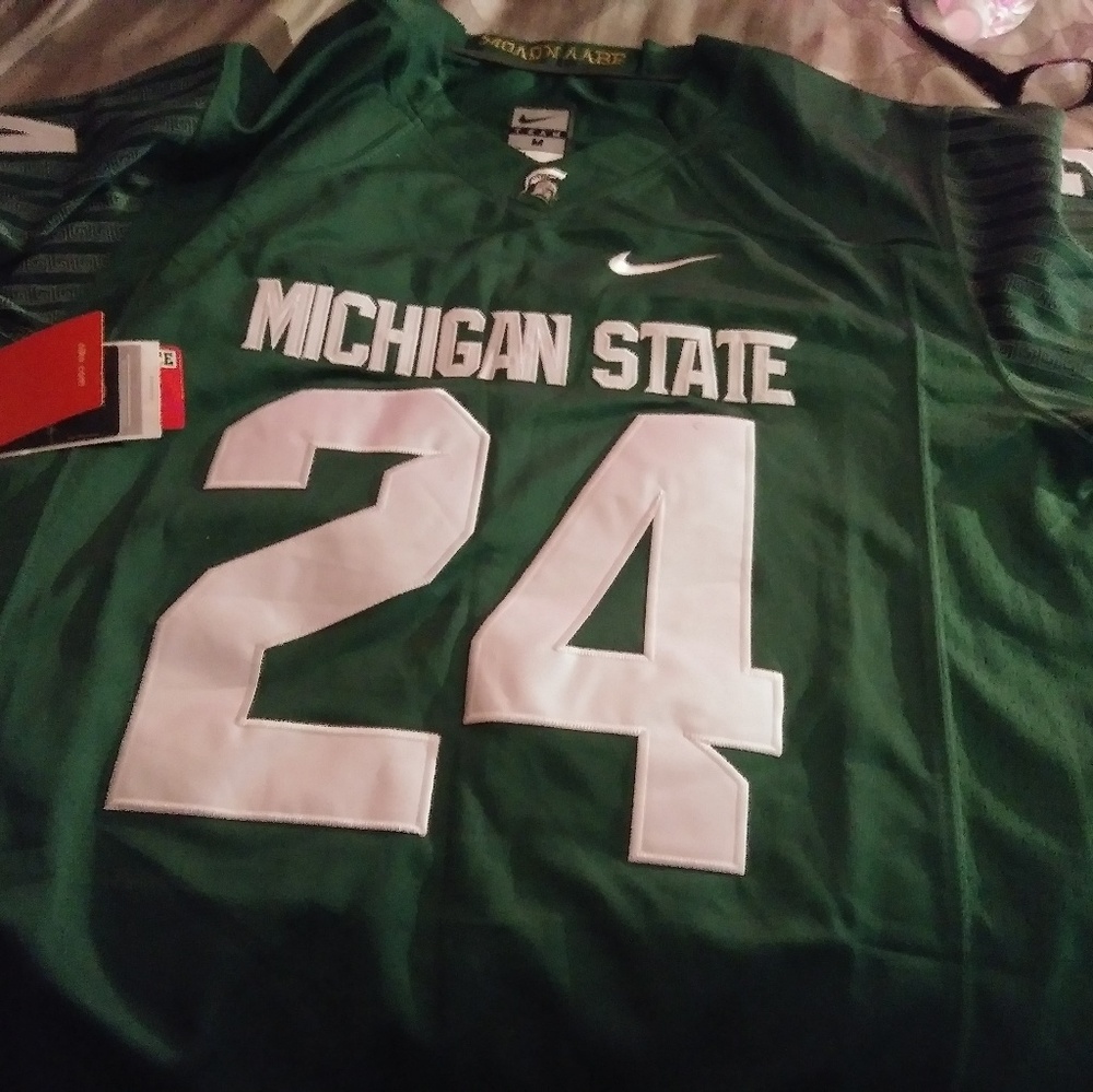 Michigan State L. Bell Jersey!! Size M